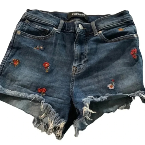Express women's size 4 embroidered distressed shorts - Picture 1 of 5